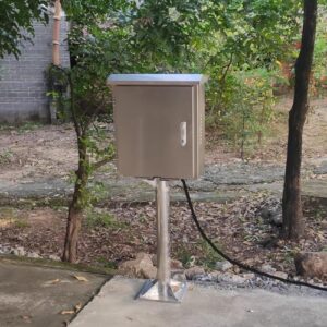 EXCLURA-Poteau-de-Borne-de-Recharge-Support-de-Connecteur-de-Chargeur-de-Vehicule-Electrique-en-Acier-Inoxydable-Socle-de-Charge-de-Vehicule-Electrique-Verrouillable-avec-Boitier-0 EXCLURA Poteau de Borne de Recharge Support de Connecteur de Chargeur de Véhicule Électrique en Acier Inoxydable, Socle de Charge de Véhicule Électrique Verrouillable avec Boîtier